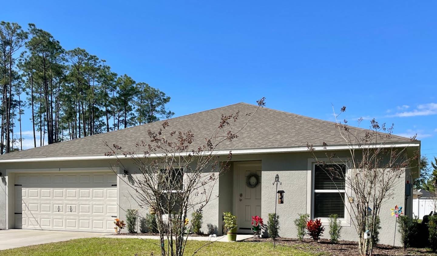 House with garden Palm Coast