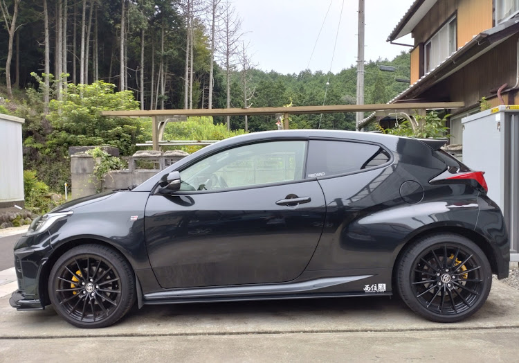 GRヤリスのいつもイイね＆コメントありがとうございます😆・GRヤリスRS・低そうで低くない普通の車・2センチか3センチだけ車高落としたいに関するカスタム事例の投稿画像1枚目