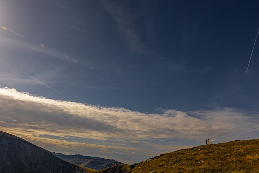 Fotograful de nuntă Alex Vîlceanu (alexandruvilcea). Fotografia din 4 octombrie 2022