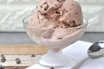 Low Carb Chocolate Mason Jar Ice Cream