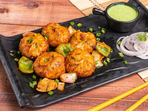 Exotic Veggie Tandoori Momos