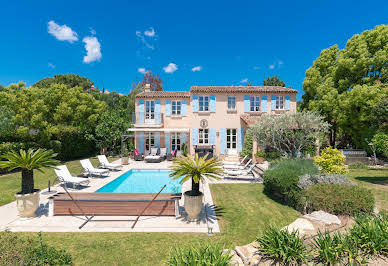 Villa avec piscine et jardin 6