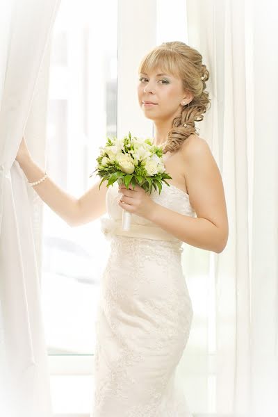 Wedding photographer Yuriy Yurev (yu-foto). Photo of 28 April 2014