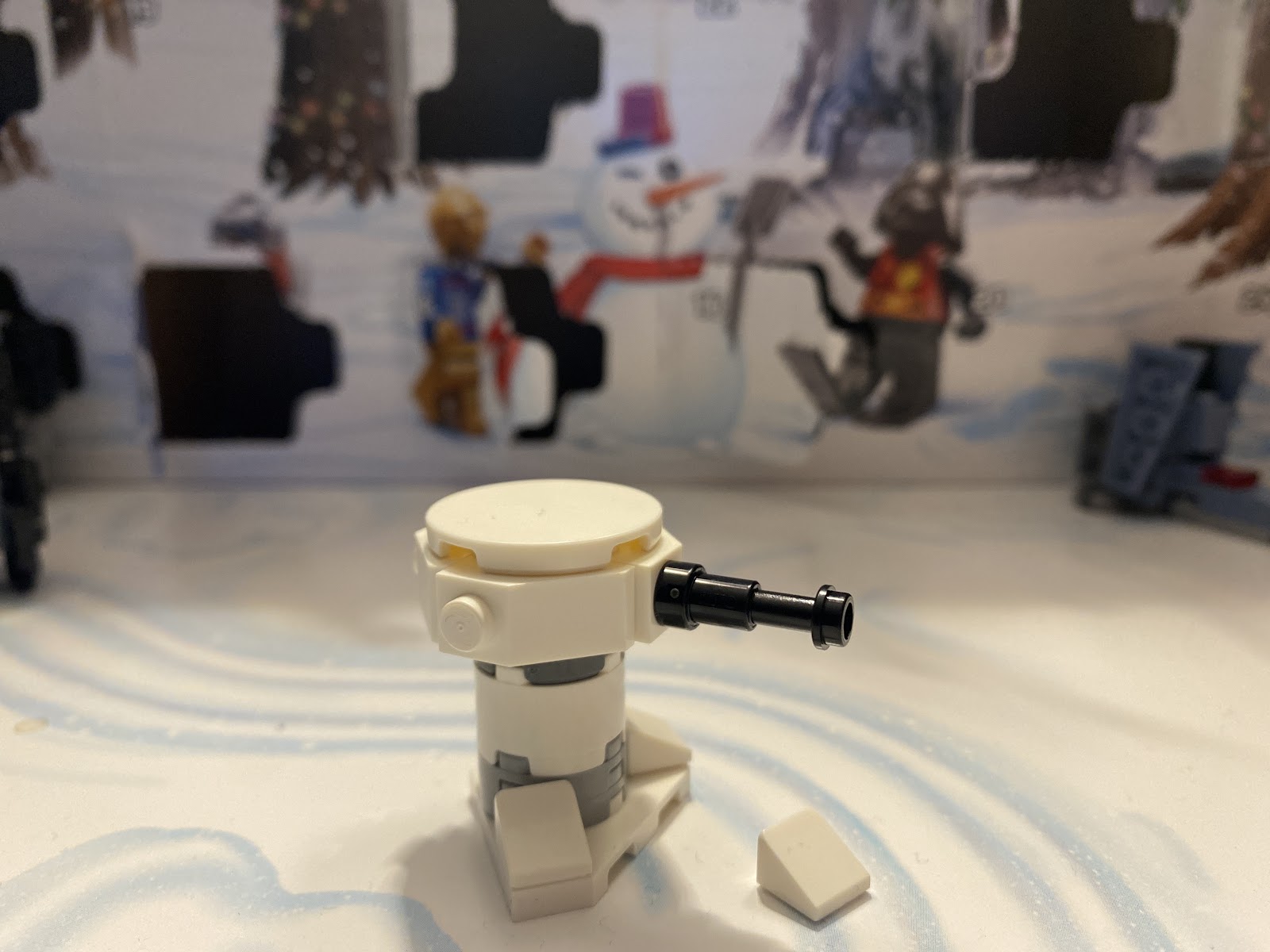 ▻ Soon in your LEGO Store: Cardboard boxes to replace the plastic pots on  the wall Pick a Brick - HOTH BRICKS
