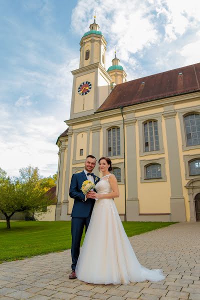 Fotografo di matrimoni Christian Schnell (christianschnel). Foto del 21 marzo 2019