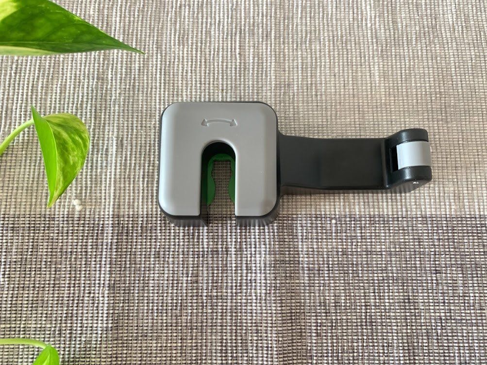 手放しで楽しめる セリアの スマホホルダー を使ったら 車の中が快適空間になりました Trill トリル
