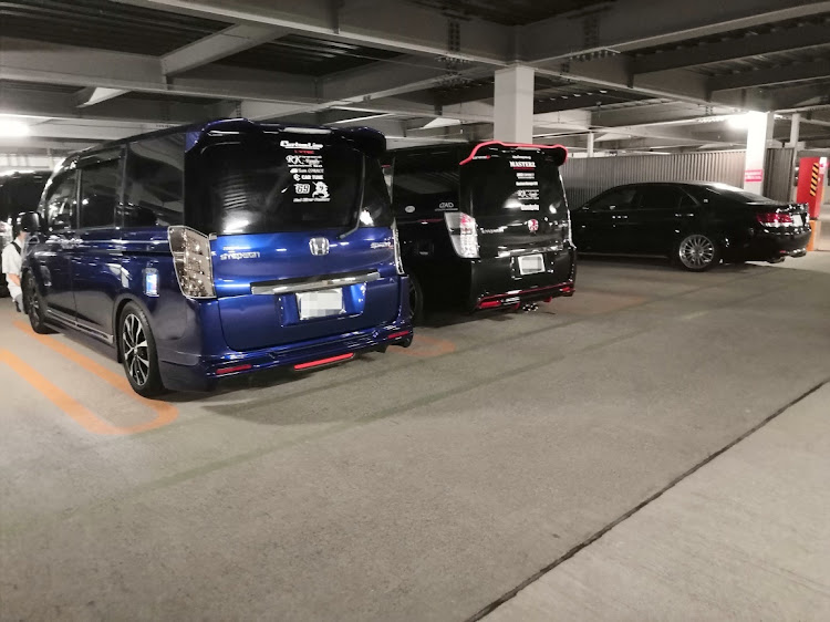 ステップワゴンスパーダの梅雨明け間近・オフ会・ドライブ・DIYに関するカスタム事例の投稿画像5枚目