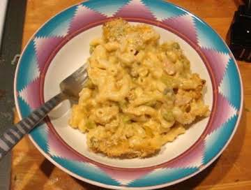 Cheesy Gooey Twisted Tuna Casserole