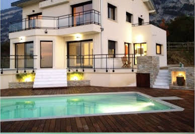 House with pool and terrace 16