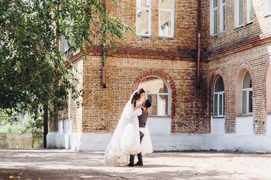 Fotógrafo de bodas Dmitriy Petryakov (dmitrypetryakov). Foto del 2 de noviembre 2017