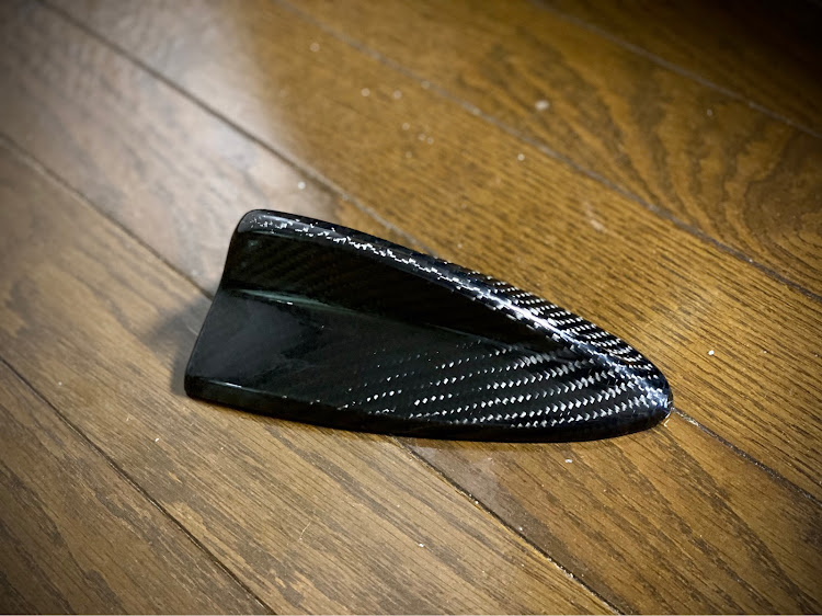 3シリーズ セダンのカーボンミラーカバー・BMW performance・今年一発目のパーツ・コロナが早く終息しますように・ステイホームに関するカスタム事例の投稿画像3枚目