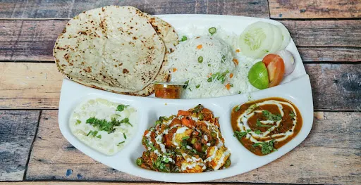 2Roti Desi Ghee +Mix Veg +Dal, Salad, Raita, Pickle+ Rice