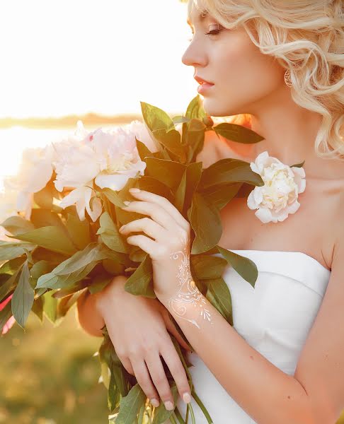 Fotógrafo de bodas Olga Lisova (oliab). Foto del 25 de febrero 2017