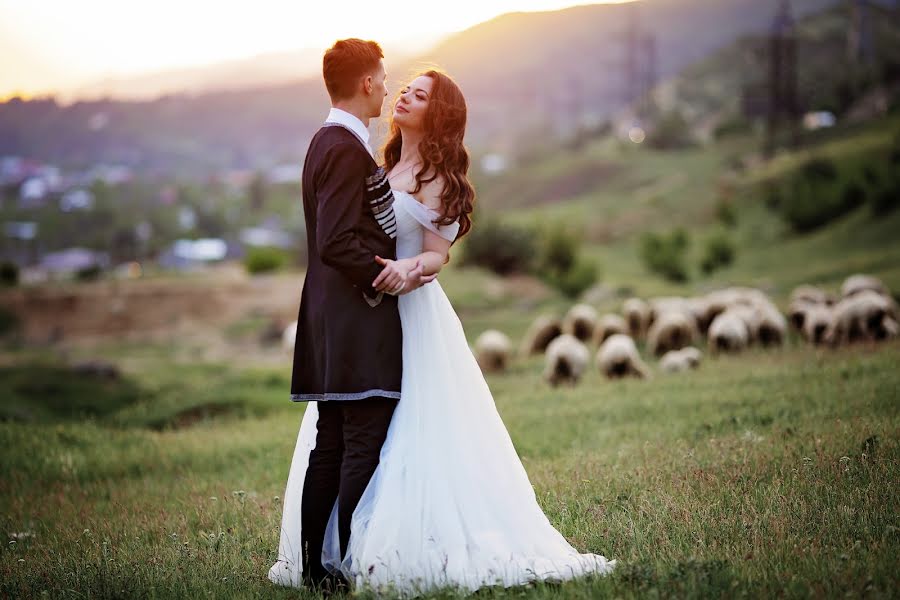 Fotógrafo de casamento Andrey Tatarashvili (andriaphotograph). Foto de 19 de maio 2019