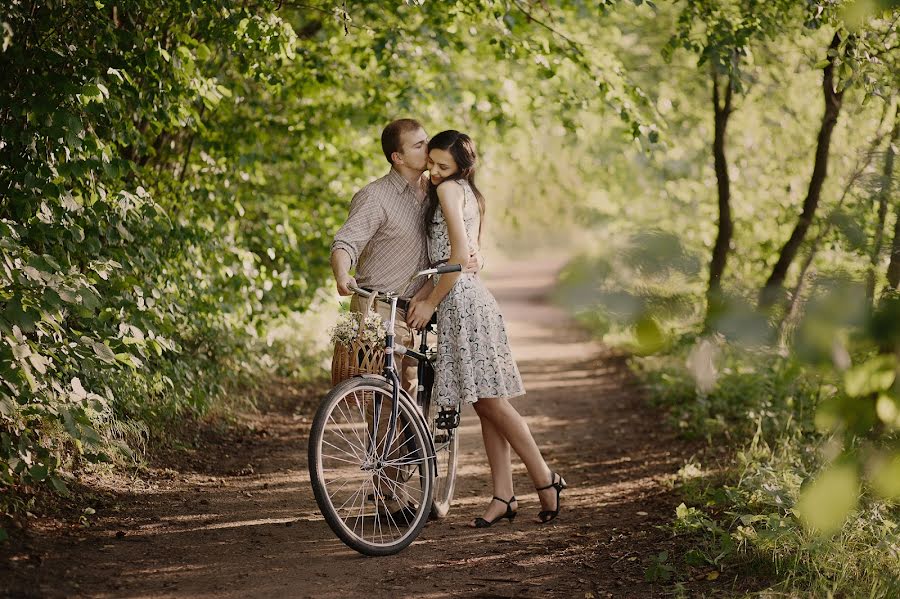 Fotógrafo de casamento Oleg Marchenko (mfoto). Foto de 4 de março 2016