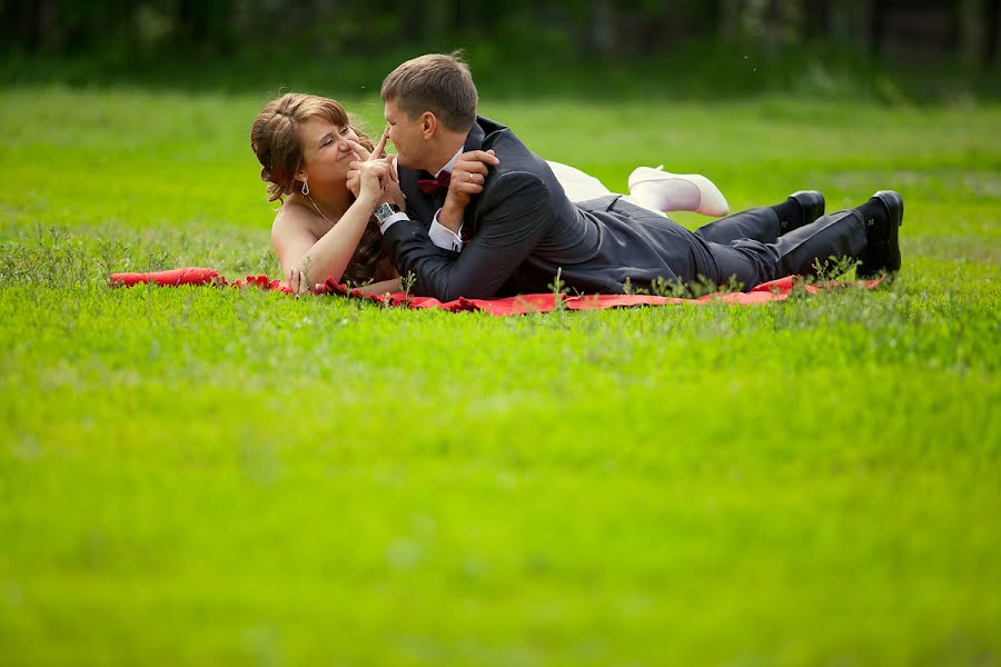 Photographe de mariage Yuriy Emelyanov (kedr). Photo du 6 juin 2014