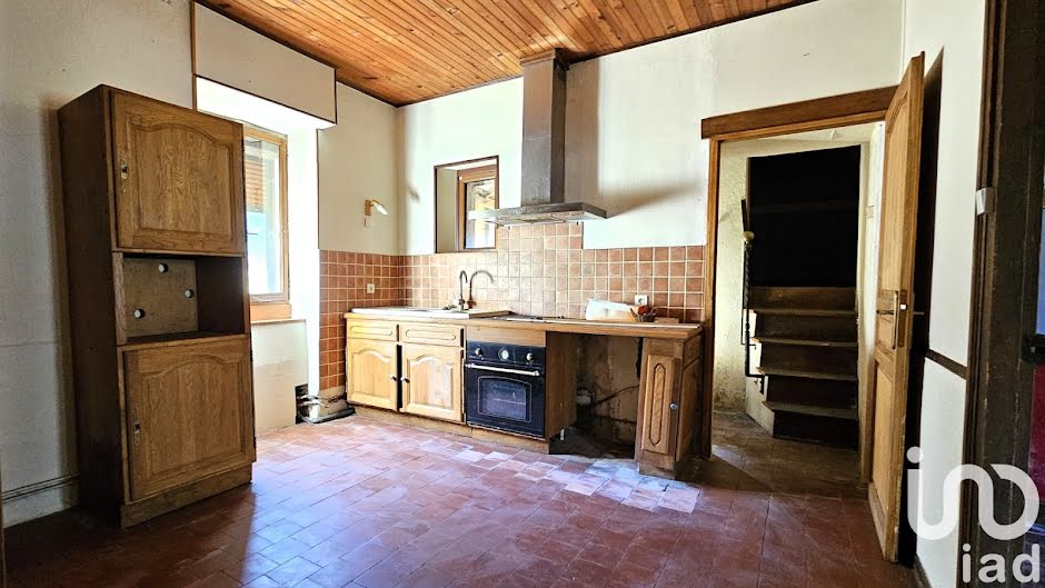 Vente maison 6 pièces 112 m² à Broye (71190), 70 000 €