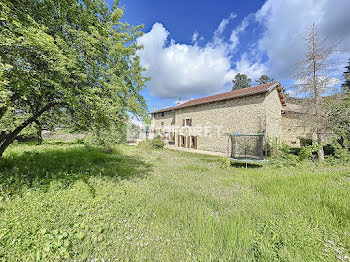 maison à Saint-Alban-de-Roche (38)