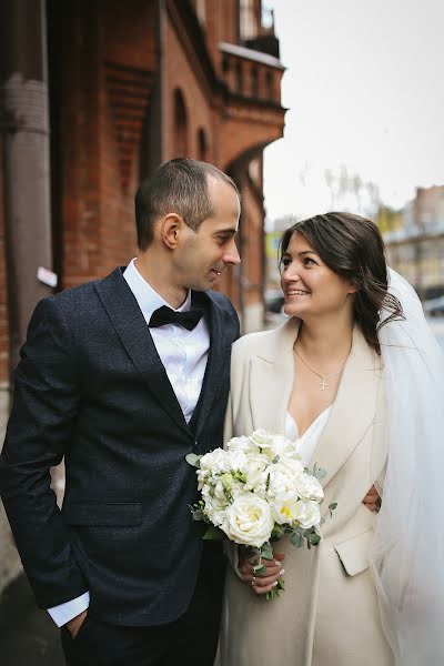 Fotógrafo de casamento Ekaterina Buneeva (ekaterinabuneeva). Foto de 2 de dezembro 2021