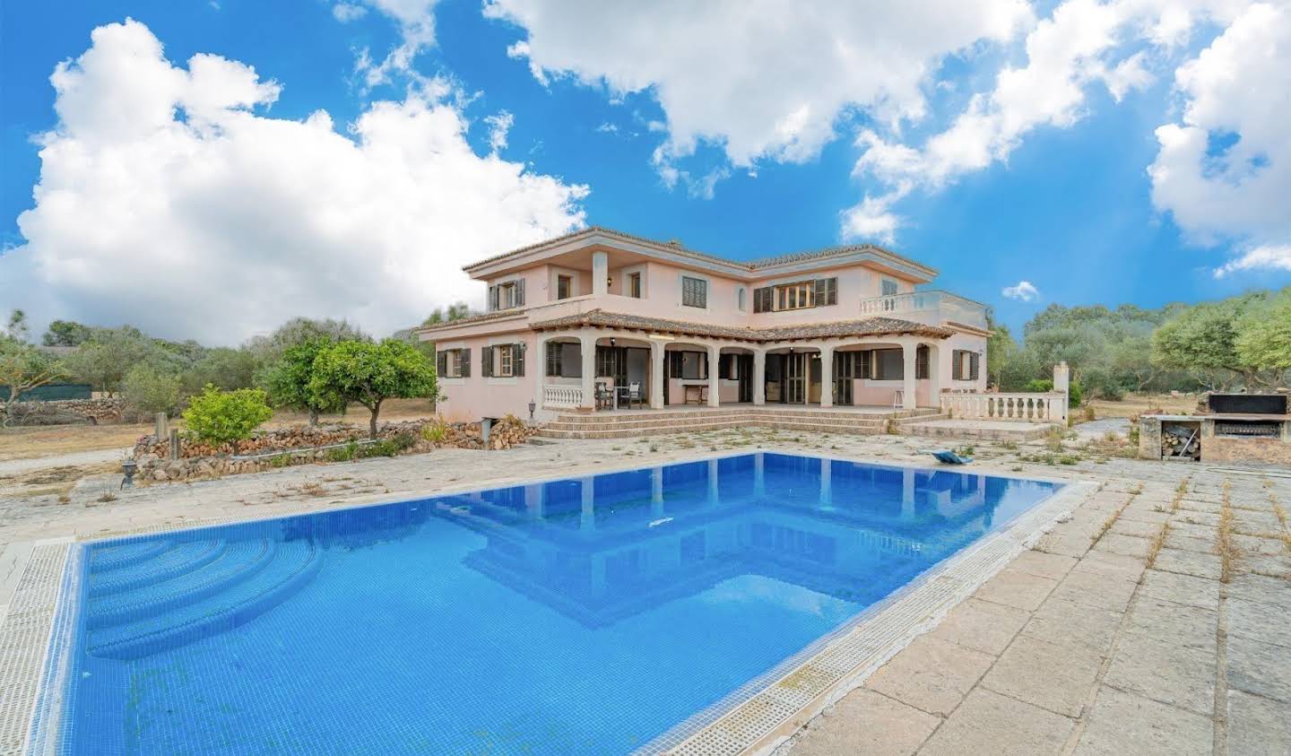 Villa with pool and terrace Palma