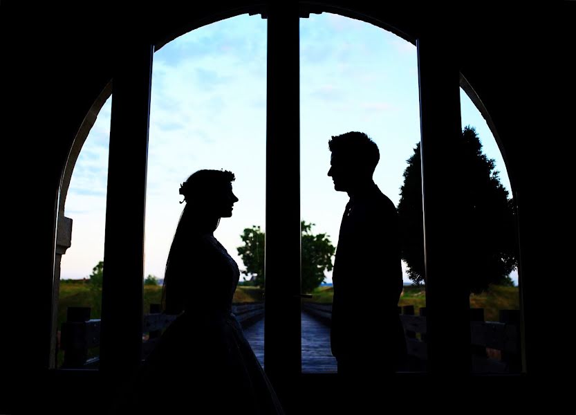 Fotógrafo de casamento Dan Alexa (danalexa). Foto de 12 de agosto 2017