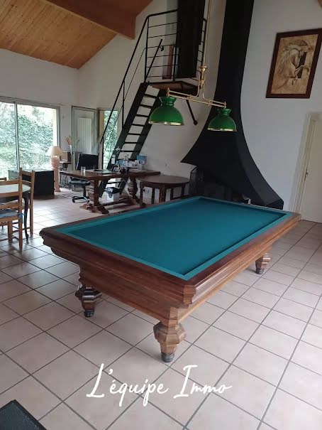 Vente maison 5 pièces 150 m² à Bagneres-de-luchon (31110), 366 000 €