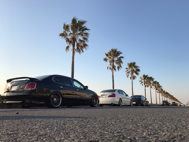 フーガの50フーガ・16アリスト・V36 スカイラインに関するカスタム事例の投稿画像1枚目