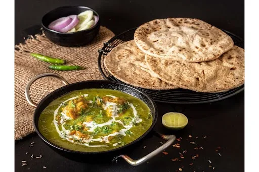 Palak Chicken and Rotis Meal - Diabetic Friendly