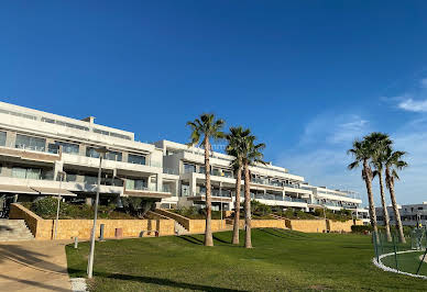 Appartement avec terrasse et piscine 17