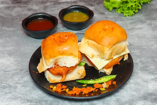 Mumbai Special Vada Pav And Cheese Vada Pav