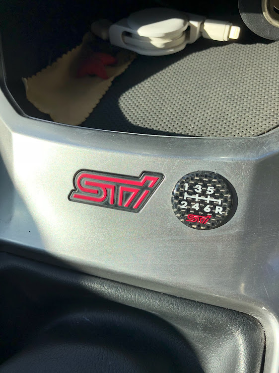 インプレッサ WRX STIの小傷落とし・シフトパネル・内装に関するカスタム事例の投稿画像4枚目