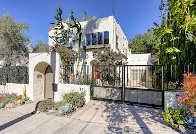 Maison avec jardin et terrasse 2