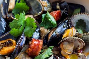 Clams, mussels and chorizo with fino and aïoli