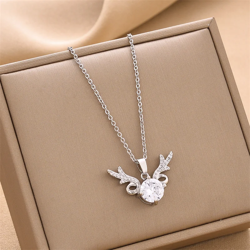 Titanium stalen ketting dames mode persoonlijkheid. Duurzame en stijlvolle ketting, perfect voor dagelijks gebruik en een trendy look.