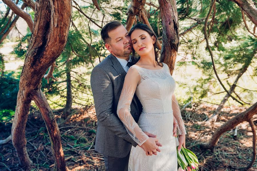 Fotógrafo de casamento Pavel Lazurko (pavellfoto). Foto de 21 de julho 2021