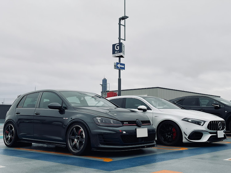 ゴルフGTIのゴルフ7GTI・少数オフ会に関するカスタム事例の投稿画像1枚目