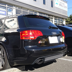 RS4 アバント B7