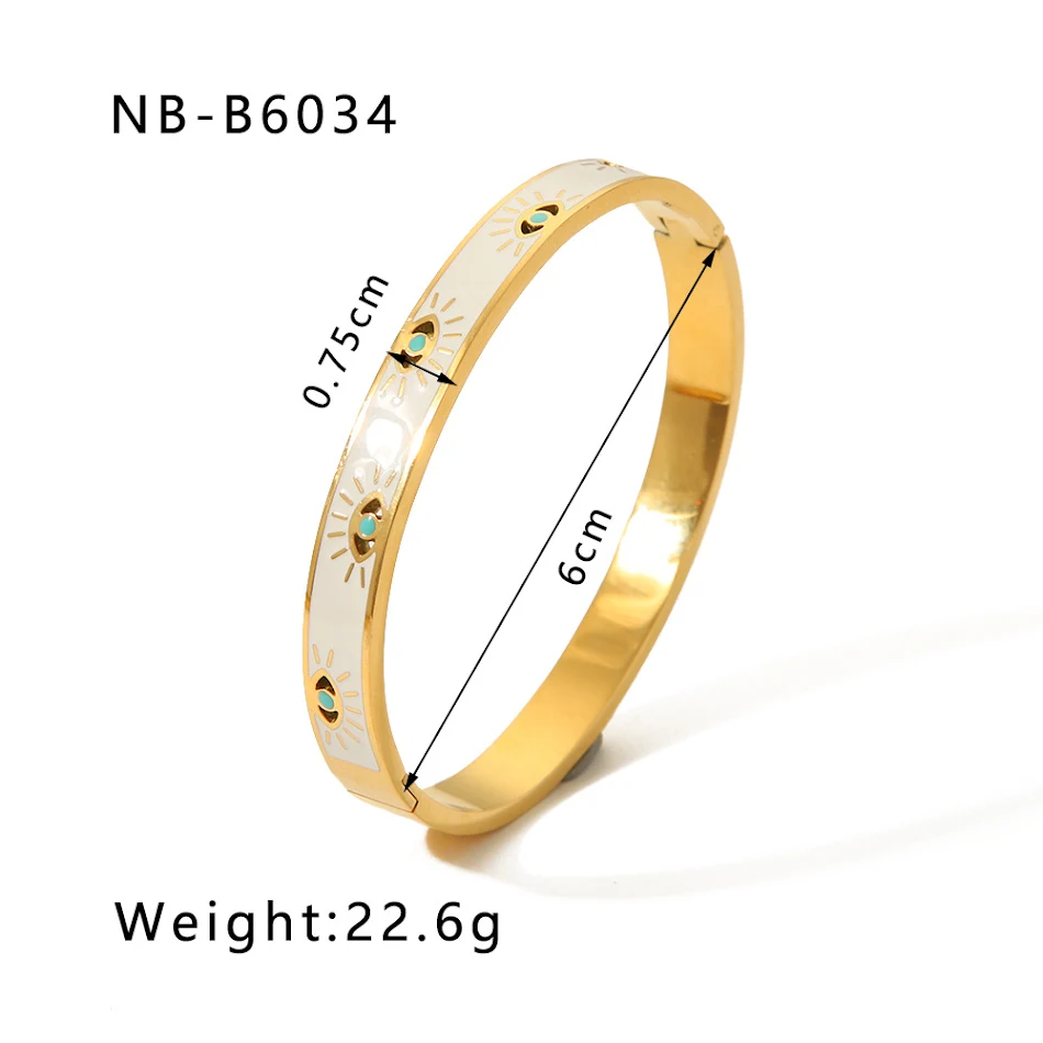 Pulsera geométrica de circonita Pentagrama de concha marina blanca francesa, un toque elegante y místico para tu muñeca.