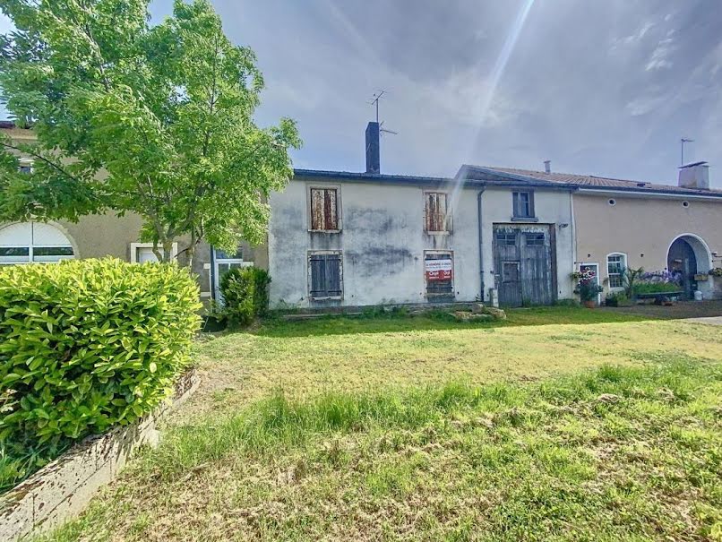 Vente maison 3 pièces 80 m² à Viocourt (88170), 35 000 €