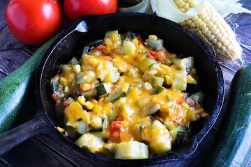 Zucchini with Corn and Cheese (calabacitas con elote y queso )