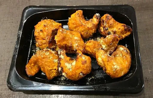 Chicken Tandoori Momos [8 Pieces]