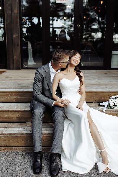 Fotógrafo de bodas Adilet Topchubaev (atop). Foto del 28 de agosto 2022