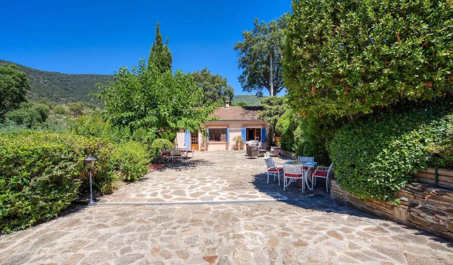 Maison avec piscine Rayol-Canadel-sur-Mer