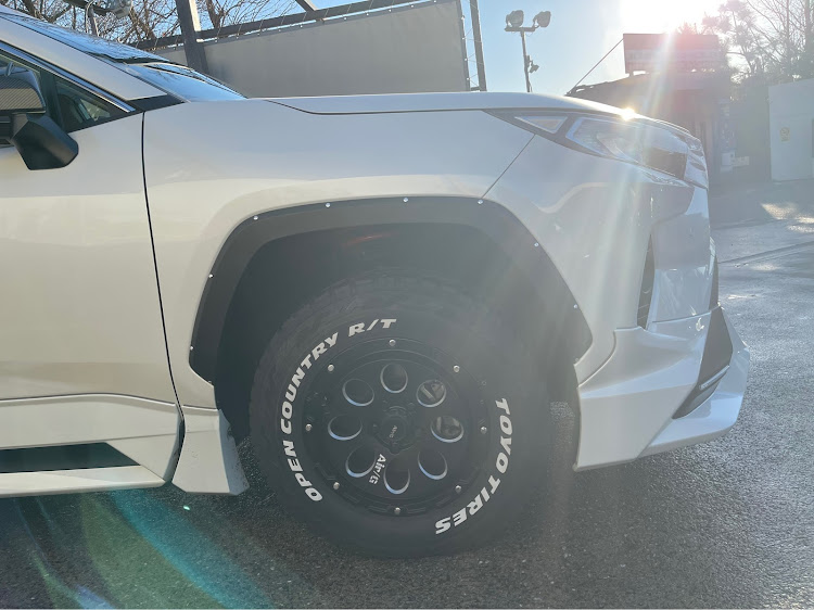 RAV4のrav4・ピックアップ一度でも載ってみたいに関するカスタム事例の投稿画像2枚目
