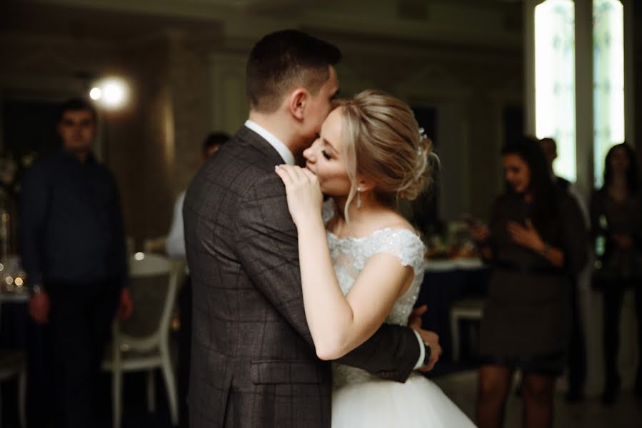 Wedding photographer Elvira Khyzyrova (elvirakhyzyrova). Photo of 28 November 2019