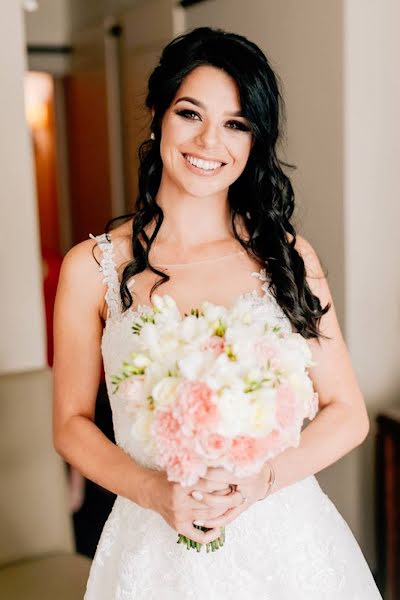 Wedding photographer Klaudia Rataj-Sopyłło (romantycznesluy). Photo of 25 February 2020