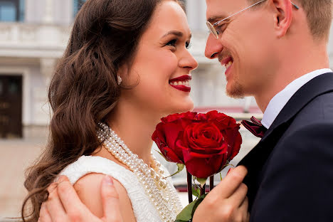 Fotógrafo de casamento Marina Yakovleva (smillow). Foto de 13 de fevereiro 2018