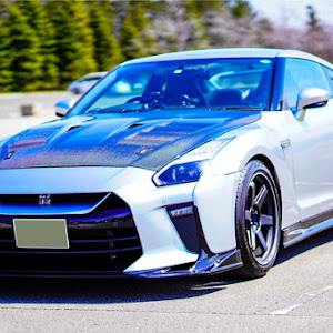 NISSAN GT-R R35