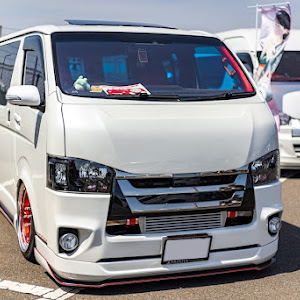 ハイエースバン TRH200V