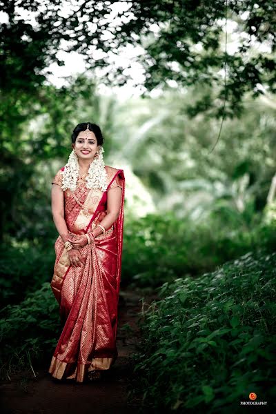 Fotógrafo de bodas Sajeesh Saju (pgweddingss). Foto del 10 de diciembre 2020